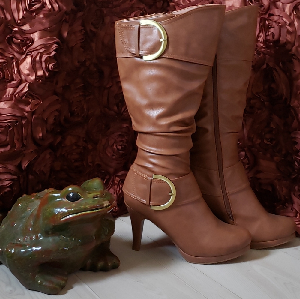 Top Moda faux leather boots.